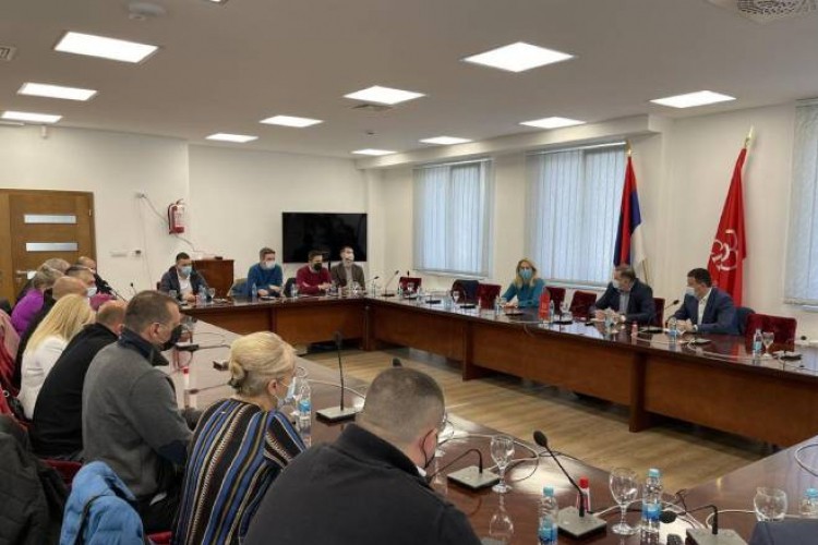 Dodik: Nećemo zatvarati privredu i vrtiće