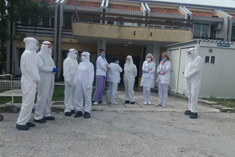 Medicinari u Trebinju mole građane da poštuju mjere, u suprotnom prijeti kolaps