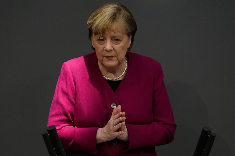 Merkel: EU će osigurati da se više vakcina pravi u Evropi