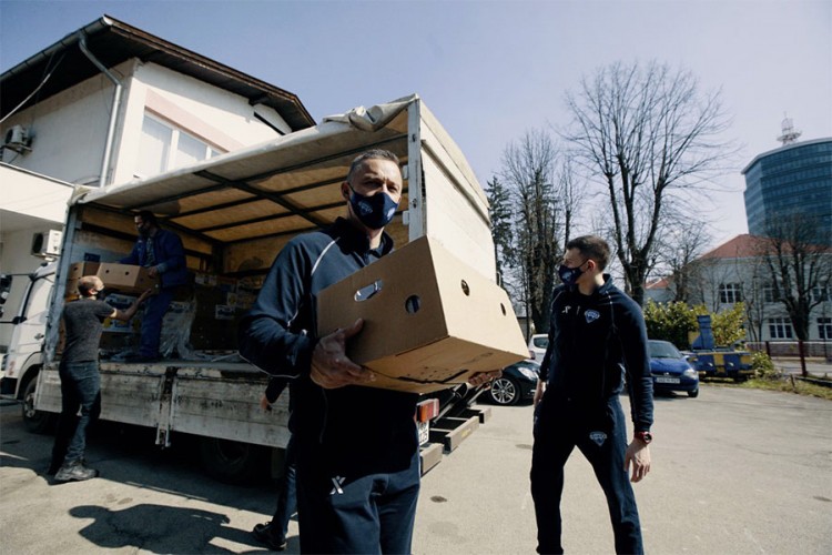 "Igokea" Crvenom krstu donirala 20.000 KM u prehrambenim namirnicama