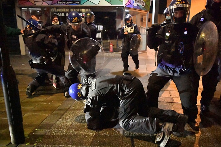 Protest u Bristolu, uhapšeno deset osoba