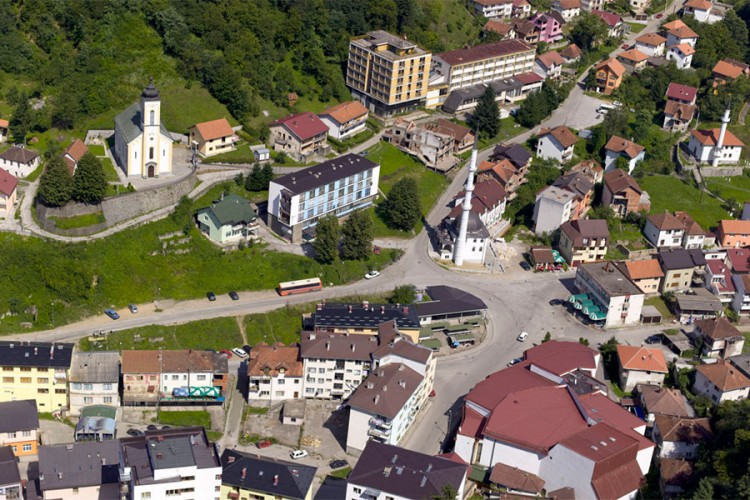 Formirana Skupština Srebrenice, Bošnjaci nezadovoljni napustili sjednicu