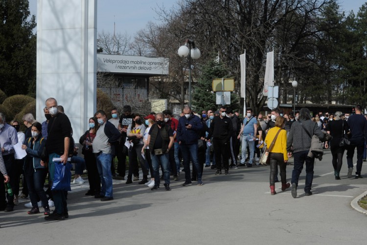 Vučić: Vakcinacija građana iz regiona nije politički upotrebljena