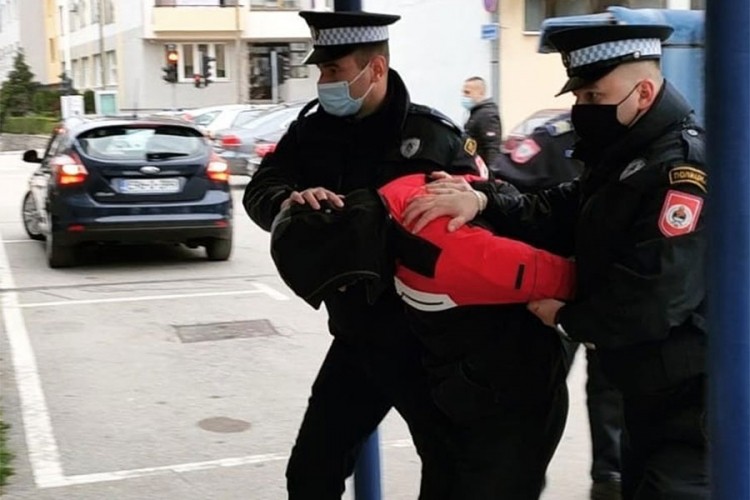 Pretresi na 25 lokacija širom Srpske zbog iznude i pranja novca