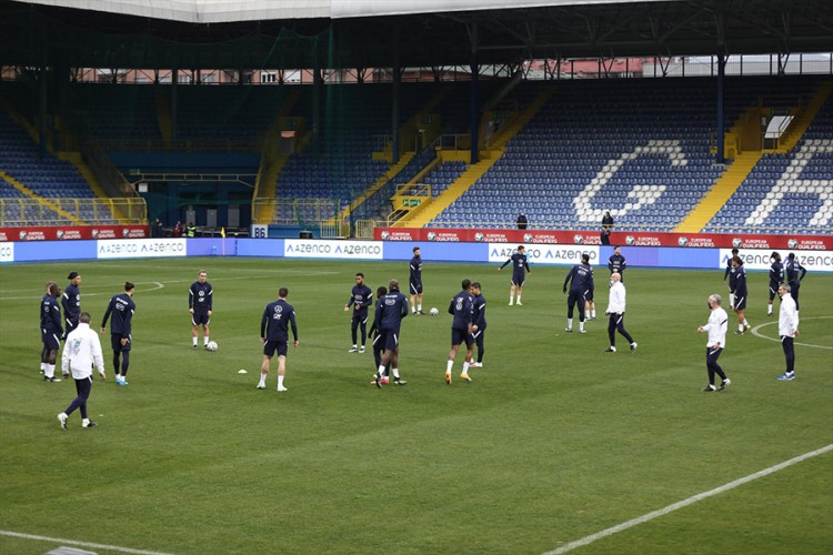 Tim od milijardu evra trenirao na "Grbavici"