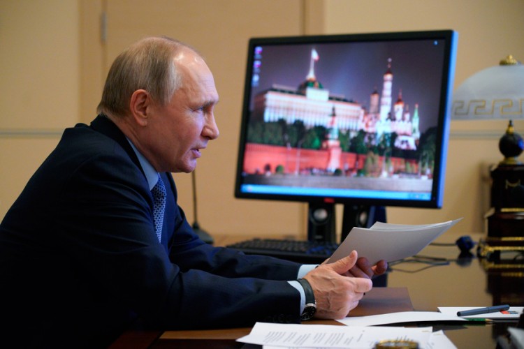 Putin s Merkelovom i Makronom o isporuci i proizvodnji Sputnjika V