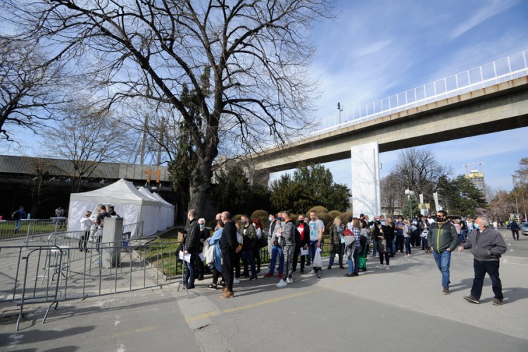 Srbija ne staje: Uskoro punktovi za vakcinisanje bez zakazivanja u 50 gradova
