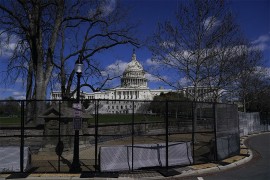 Pelosi: Zastave na pola koplja zbog ubijenog policajca
