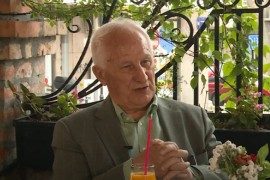 Bećković: Hrvatska bi mogla da zaštiti ćirilicu prije nego Beograd