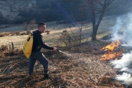 Šest sati branili kuće od vatrene stihije