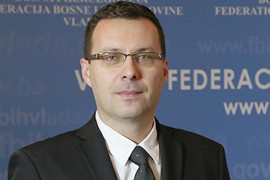 Ispod vozila ministra u Vladi FBiH pronađena eksplozivna naprava
