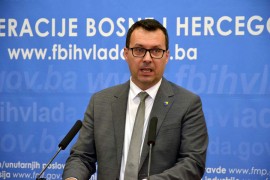 FUP otkrio šta je u kutiji postavljenoj ispod automobila federalnog ...