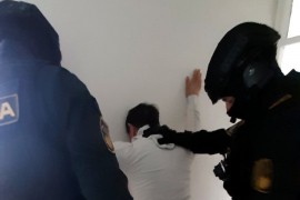 Tražili pedofila, našli naoružanu braću