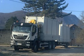 Stambeni kontejneri za porodice kojima su izgorjele barake