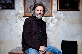 Hus iz Parnog valjka objavio svoju prvu solo pjesmu "Pjesmica"
