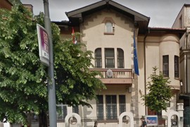 Skinuta zastava Hrvatske sa rezidencije ambasadora u Beogradu