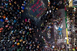 Amerika od brutalnih ubistava, preko haotičnih protesta do istorijske ...