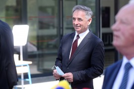 Pupovac: Potpuno zabraniti upotrebu pozdrava "Za dom spremni!"