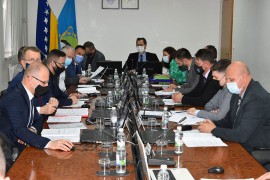 Članovi Vlade TK neće više zapošljavati familiju