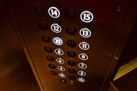 Servisera usmrtio lift
