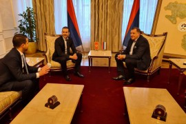 Dodik sa crnogorskim ministrima: Jačati regionalnu saradnju
