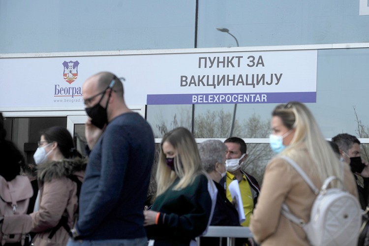 U Srbiji dato 2.488.631 doza vakcina protiv virusa korona