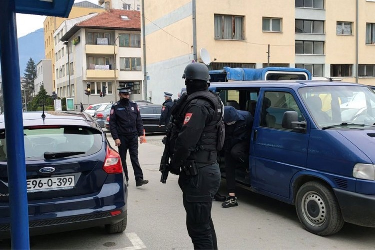 U pritvoru sedam uhapšenih u akciji "Vektor"
