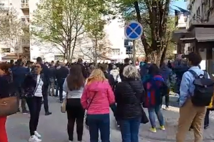 Protesti u Mostaru: Mediji izvještavaju o napadu na novinare