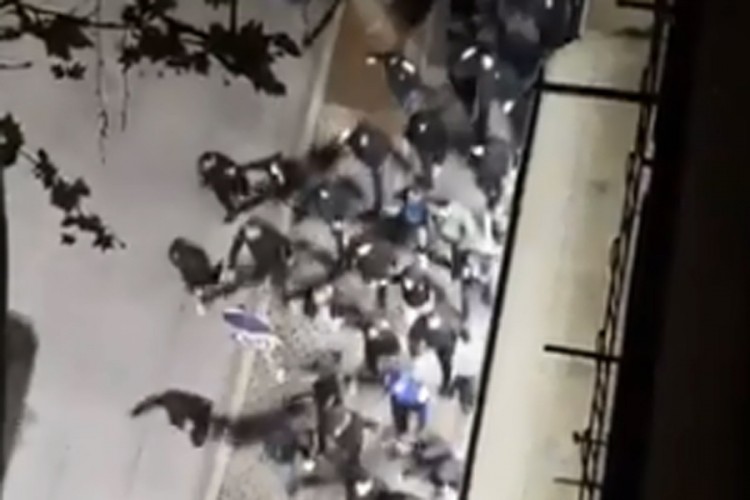 Protestna šetnja u Mostaru: "Više nema policijskog sata"