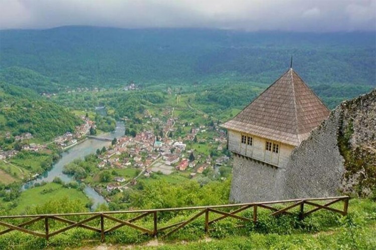 U NP "Una" žele izgraditi žičaru