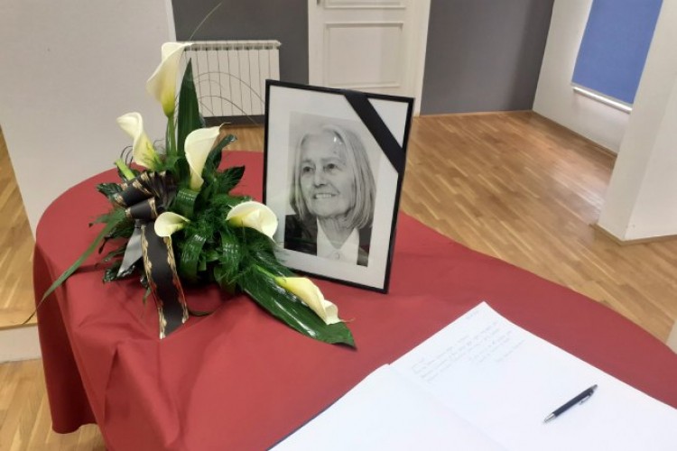 Dara Sekulić je pjesnik vječnosti, poeta ljubavi i tuge