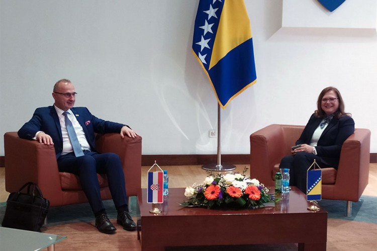 "Zadovoljstvo zbog namjere Hrvatske da donira vakcine BiH"
