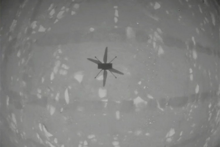 Uspješno obavljen let mini-helikoptera na Marsu