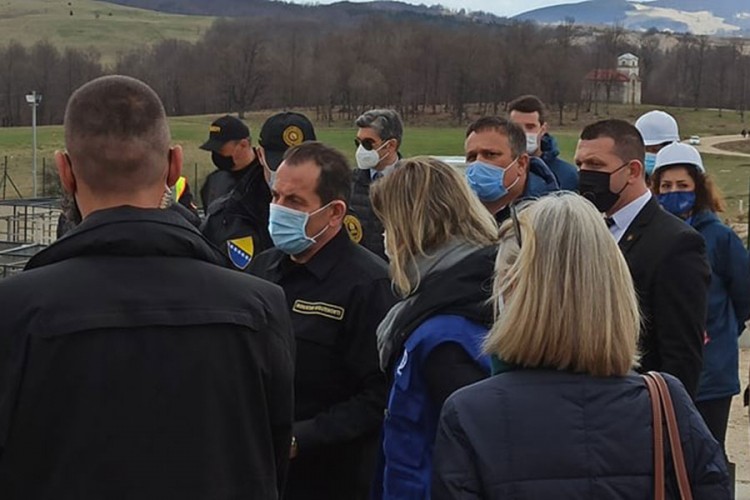 Uskoro bolji uslovi za boravak migranata u Lipi