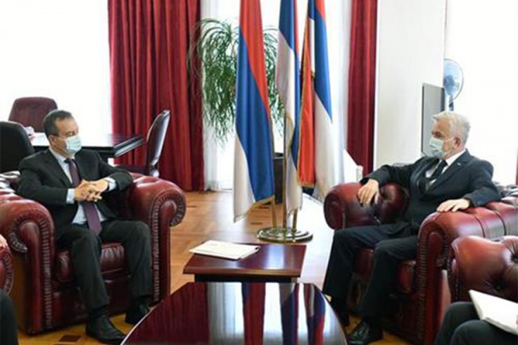Čubrilović i Dačić o unaprijeđenju saradnje u oblasti nauke i obrazovanja
