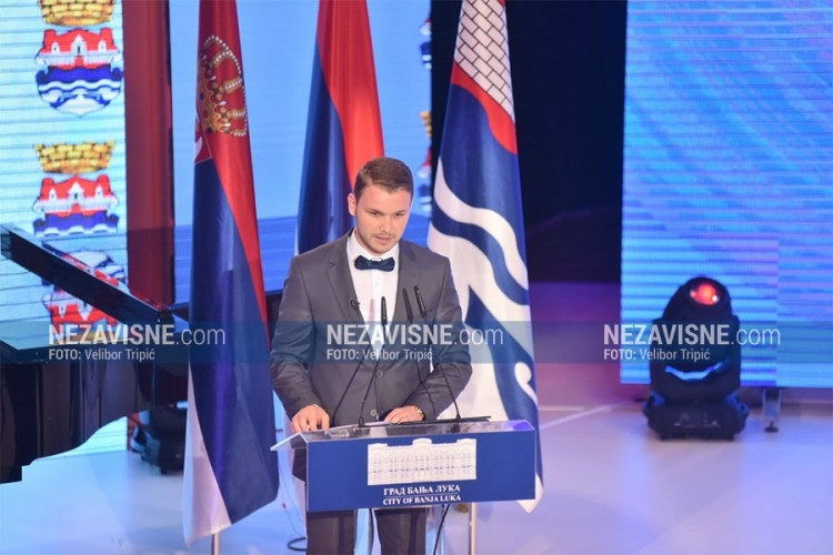 Stanivuković: Sa pravom ovaj dan zovemo našim danom