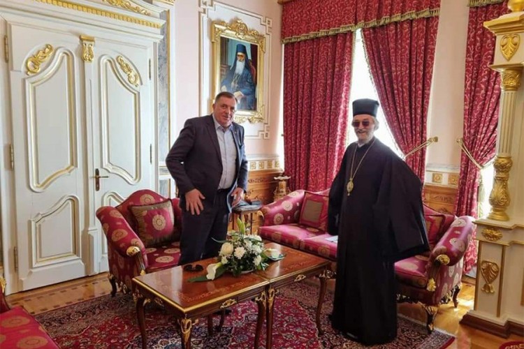 Dodik posjetio vladiku Jefrema
