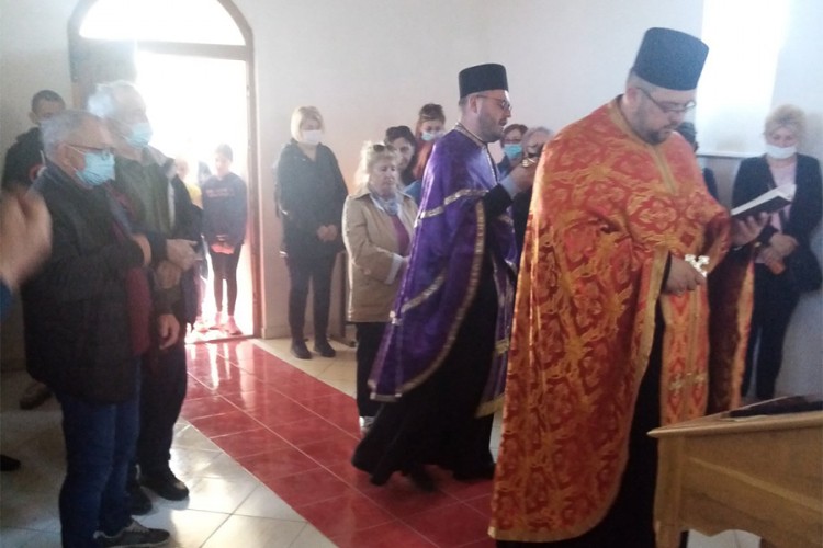 Osveštana spomen-ploča poginulim borcima VRS