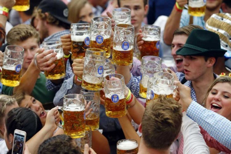 Upitan Oktoberfest i ove godine