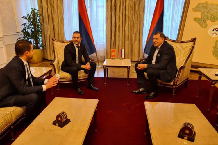 Dodik sa crnogorskim ministrima: Jačati regionalnu saradnju
