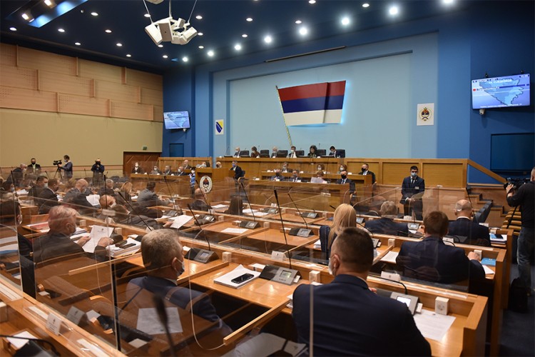 Poslanici NS RS Inckovo pismo ostavili za kraj