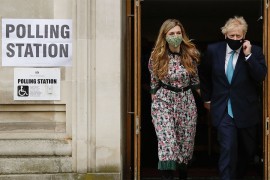 Izbori u Velikoj Britaniji: Korona i Džonsonovi skandali bi mogli biti ...