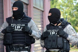 SIPA pretresala u USK, jedno uhapšeno, zaplijenjen kokain i marihuana
