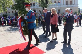 Položeni vijenci na Spomenik poginulim borcima NOR-a: "RS želi da ...