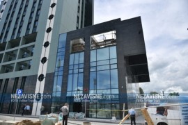 Preminuo mladić koji je pao sa zgrade u Banjaluci