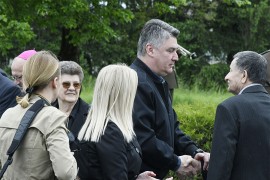 Milanović: Obnova u Petrinji ide sporo