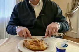 Burek i jogurt Vučićeva "priprema" za sastanke