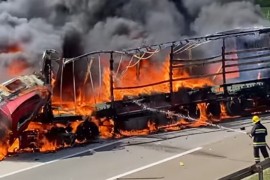 Udes kod Starog Sela, objavljen stravičan snimak kamiona u plamenu