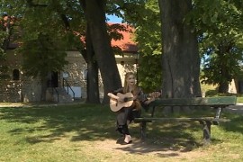 Talentovana Banjalučanka pjeva na 44 jezika