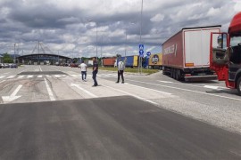 Kilometarske kolone kamiona: "Plaćen po kilometru, a stojiš 15 sati"